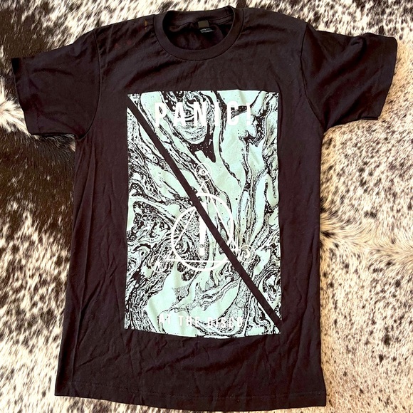 NWOT P!ATD, Panic at the Disco black tee - Picture 1 of 5